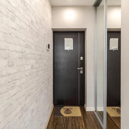 Inshiapartments On Hazova Str 2 아파트 리비프