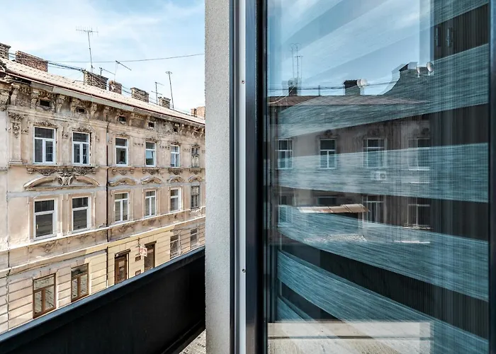 Inshiapartments On Hazova Str 2 *